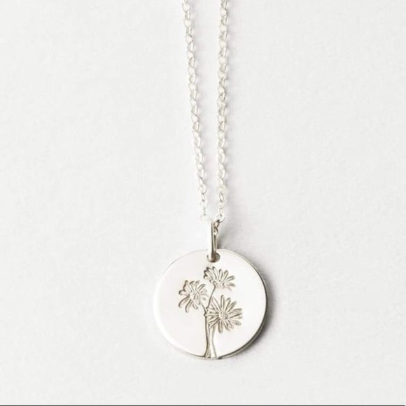 Daisy April Birth Flower Cute Gift Charm Necklace - Picture 4 of 15